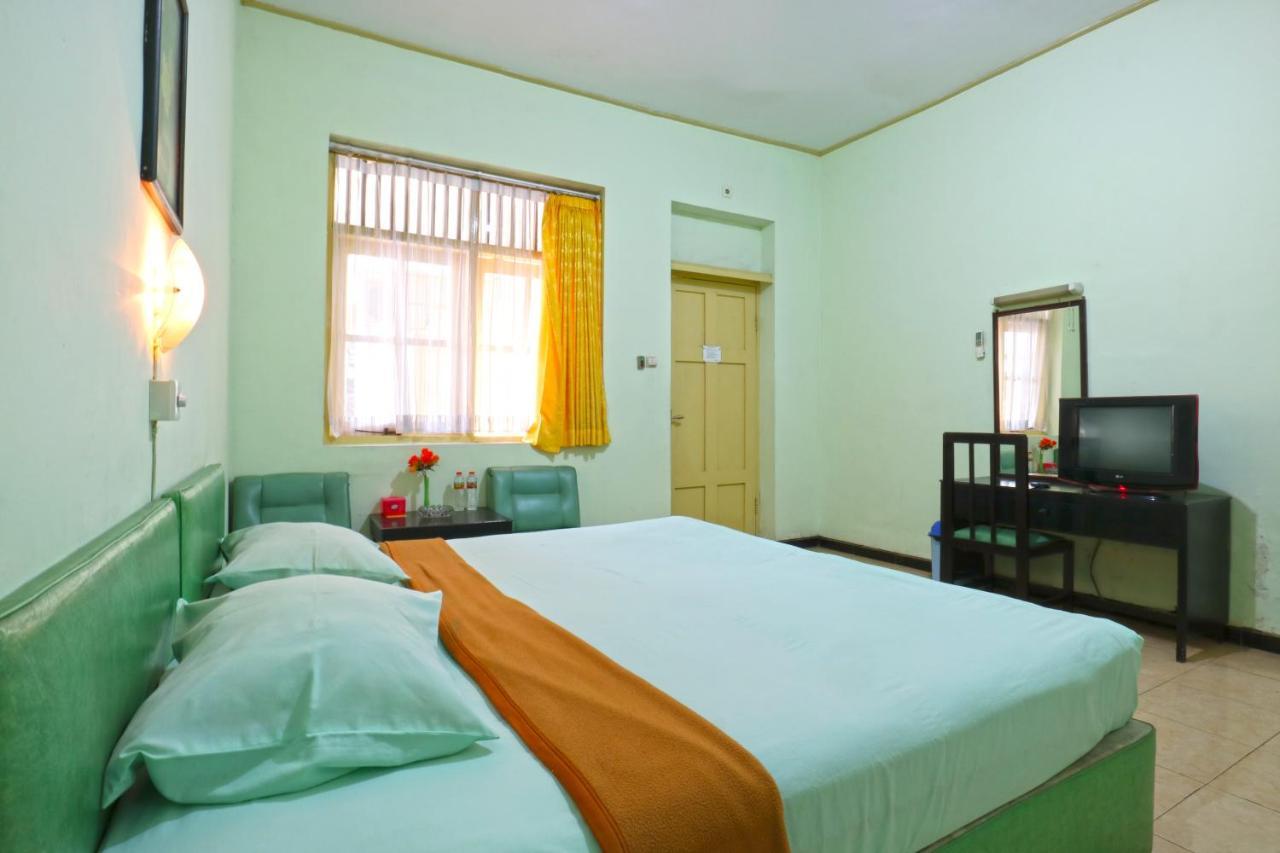 Hotel Camelia Μαλάνγκ Εξωτερικό φωτογραφία